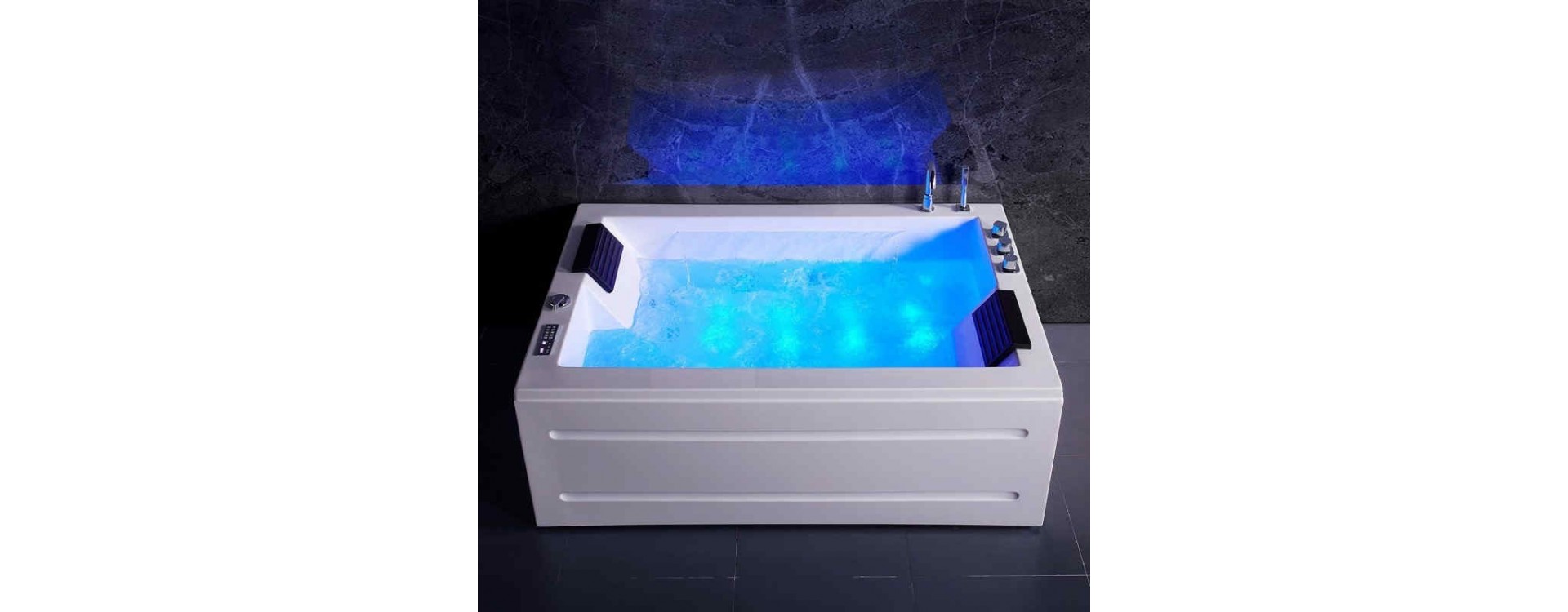 Hygiène et rinçage d'une baignoire balnéo