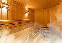 Le sauna traditionnel est en bois
